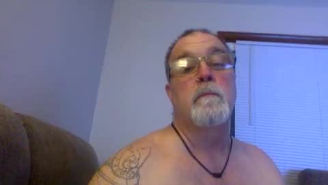 Snapshot of armyguy5311 chatting on April 9, 2026, 6:19 am armyguy5311 online show from April 9, 2026, 6:19 am