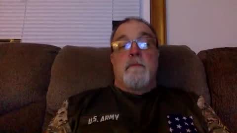Snapshot of armyguy5311 chatting on April 11, 2026, 9:24 am armyguy5311 online show from April 11, 2026, 9:24 am