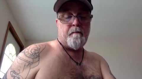 Snapshot of armyguy5311 chatting on May 7, 2026, 5:29 pm armyguy5311 online show from May 7, 2026, 5:29 pm