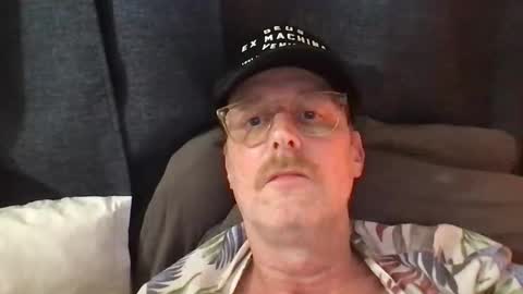 Snapshot of arn7169 chatting on April 13, 2026, 5:07 pm Arn online show from April 13, 2026, 5:07 pm