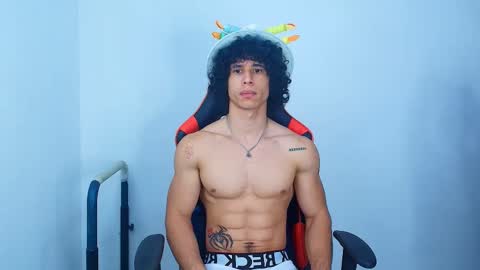 arnold black online show from September 18, 2025, 12:29 pm