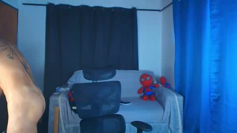 arnold black online show from April 1, 2026, 1:52 pm