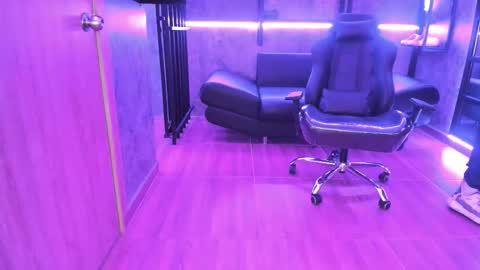 Arohom Lester online show from January 13, 2026, 12:32 pm