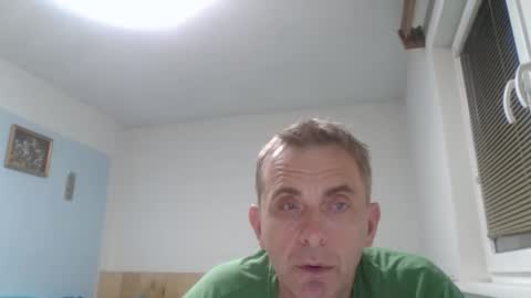 Snapshot of aromannn chatting on September 9, 2025, 5:34 pm aromannn online show from September 9, 2025, 5:34 pm