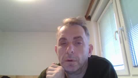 Snapshot of aromannn chatting on February 8, 2026, 9:02 am aromannn online show from February 8, 2026, 9:02 am