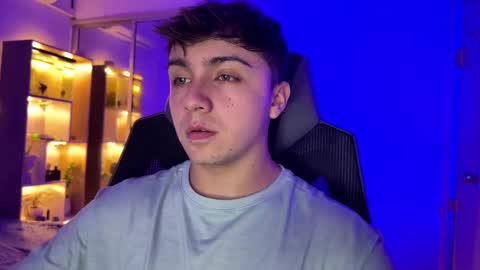 aron__cooper online show from October 2, 2025, 1:45 am