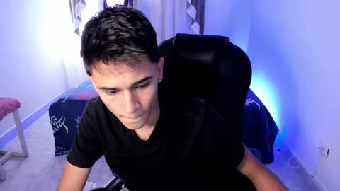 Aaron online show from October 2, 2025, 9:22 pm