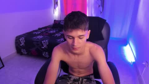 Aaron online show from December 13, 2025, 7:53 pm