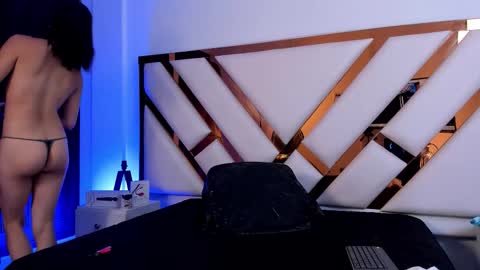 Aron cruz  online show from March 3, 2026, 1:39 pm