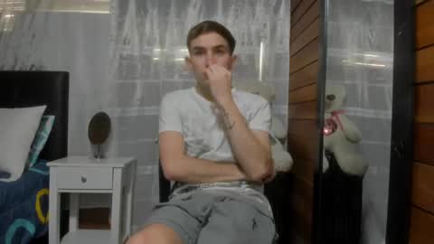 Aron G Franco online show from March 12, 2025, 8:41 pm