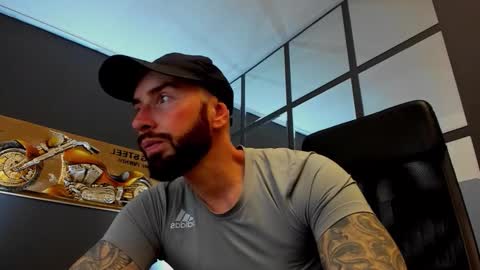 AronGrant online show from March 13, 2026, 9:49 am