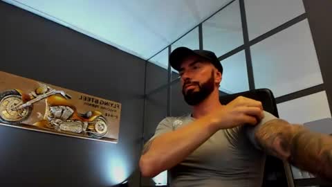 Snapshot of arongrant chatting on July 9, 2026, 10:08 am AronGrant online show from July 9, 2026, 10:08 am
