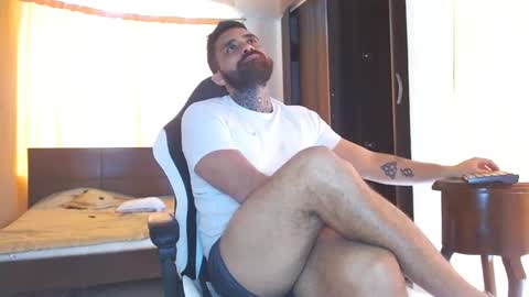 aronmiller online show from December 27, 2024, 2:33 pm