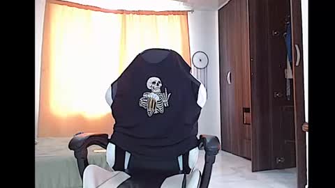 aronmiller online show from March 12, 2025, 1:40 pm