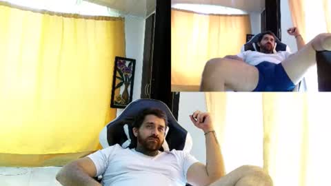 Snapshot of aronmiller404 chatting on May 12, 2026, 8:50 pm aronmiller online show from May 12, 2026, 8:50 pm