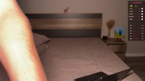 Snapshot of aronyou_win chatting on October 17, 2025, 3:58 pm Aron and Phil solo online show from October 17, 2025, 3:58 pm