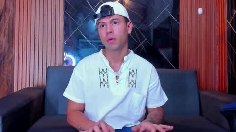 Snapshot of aroon_sexx21 chatting on November 3, 2025, 7:59 pm Aroon online show from November 3, 2025, 7:59 pm