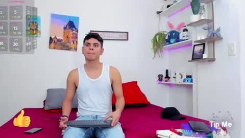 Aroon   online show from July 4, 2026, 3:24 am