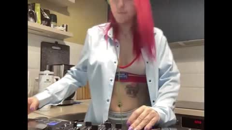 Snapshot of arri_ella chatting on November 30, 2025, 1:09 am arri_ella online show from November 30, 2025, 1:09 am