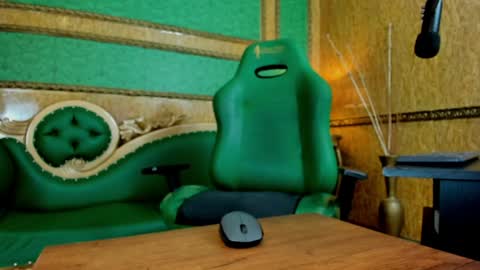    online show from January 10, 2025, 12:58 pm