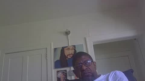 Snapshot of arteblazze chatting on April 17, 2026, 9:29 pm Arteblazze not daddy boy bitch or nigga online show from April 17, 2026, 9:29 pm