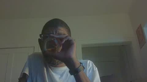 Snapshot of arteblazze chatting on April 18, 2026, 5:17 pm Arteblazze not daddy boy bitch or nigga online show from April 18, 2026, 5:17 pm