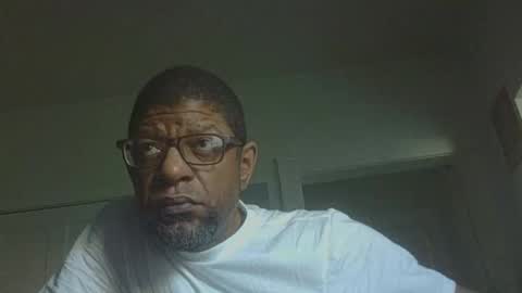 Snapshot of arteblazze chatting on April 26, 2026, 11:41 am Arteblazze not daddy boy bitch or nigga online show from April 26, 2026, 11:41 am