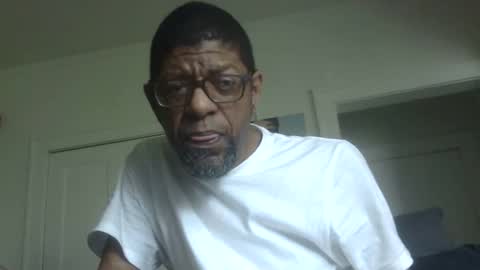 Snapshot of arteblazze chatting on May 2, 2026, 3:17 pm Arteblazze not daddy boy bitch or nigga online show from May 2, 2026, 3:17 pm