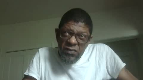 Snapshot of arteblazze chatting on May 5, 2026, 3:31 pm Arteblazze not daddy boy bitch or nigga online show from May 5, 2026, 3:31 pm