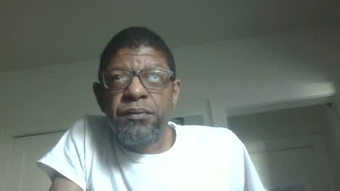Snapshot of arteblazze chatting on May 6, 2026, 1:49 pm Arteblazze not daddy boy bitch or nigga online show from May 6, 2026, 1:49 pm