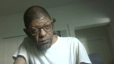 Snapshot of arteblazze chatting on May 11, 2026, 1:39 pm Arteblazze not daddy boy bitch or nigga online show from May 11, 2026, 1:39 pm