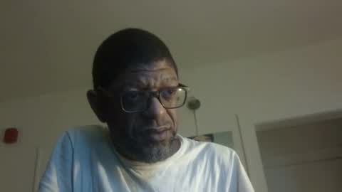 Snapshot of arteblazze chatting on May 25, 2026, 10:54 am Arteblazze not daddy boy bitch or nigga online show from May 25, 2026, 10:54 am