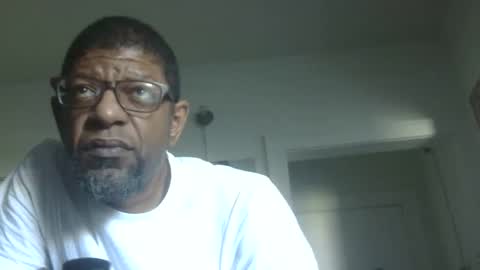 Snapshot of arteblazze chatting on May 28, 2026, 2:47 pm Arteblazze not daddy boy bitch or nigga online show from May 28, 2026, 2:47 pm