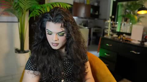 Snapshot of artechloe chatting on December 5, 2024, 7:49 pm Chloe online show from December 5, 2024, 7:49 pm