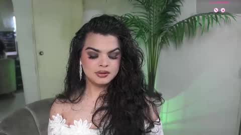 Snapshot of artechloe chatting on October 8, 2025, 6:38 pm Chloe online show from October 8, 2025, 6:38 pm