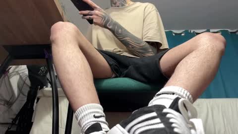  online show from December 6, 2024, 10:38 am