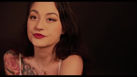 Snapshot of artegirlx chatting on January 31, 2025, 7:51 pm Maya online show from January 31, 2025, 7:51 pm