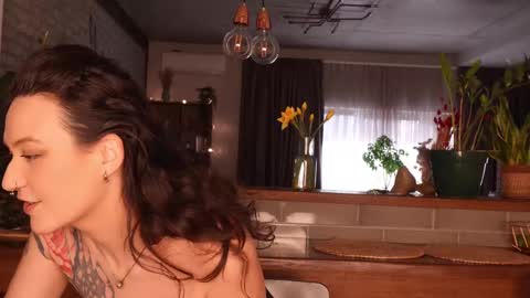 Snapshot of artegirlx chatting on March 8, 2025, 1:57 pm Maya online show from March 8, 2025, 1:57 pm