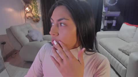 Snapshot of artemis_020 chatting on May 3, 2026, 4:18 am FENIX online show from May 3, 2026, 4:18 am