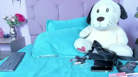 Snapshot of artemis_jones chatting on June 2, 2026, 6:10 pm Artemis online show from June 2, 2026, 6:10 pm
