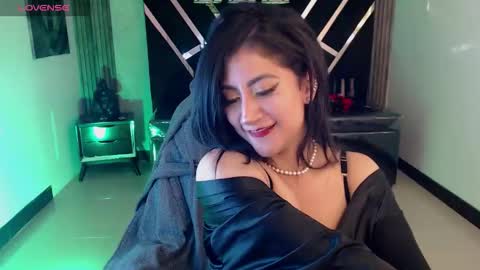 Snapshot of artemisa_ch1 chatting on November 11, 2025, 4:01 am ARTEMISA online show from November 11, 2025, 4:01 am