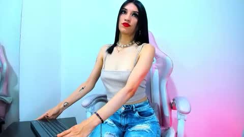 artemisa_leon online show from September 14, 2025, 3:38 am