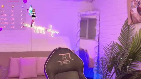 artemiss_tay online show from November 7, 2025, 7:25 pm