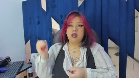 Snapshot of arthemisa_tayy chatting on July 24, 2026, 5:05 am Arthemisa online show from July 24, 2026, 5:05 am