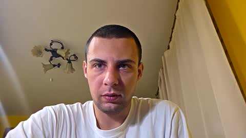 Snapshot of arthur99229 chatting on October 19, 2025, 1:39 am A online show from October 19, 2025, 1:39 am