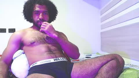 Snapshot of arthur_jamess chatting on December 19, 2024, 10:53 pm arthur_jamess online show from December 19, 2024, 10:53 pm