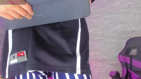 arthurcox_ online show from September 23, 2025, 6:22 pm