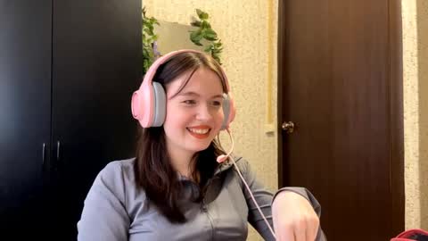 Mary online show from May 1, 2026, 3:49 pm