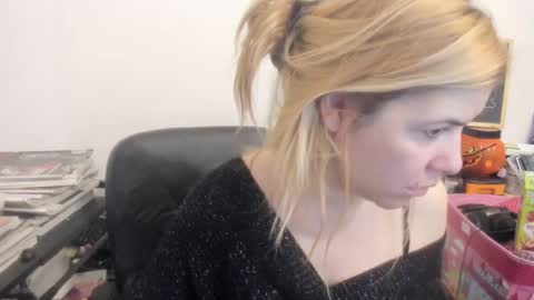 MIA online show from March 31, 2026, 10:26 am