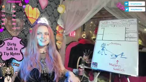 Snapshot of artsyheartsyy chatting on September 20, 2025, 12:55 am ArtsyHeartsyy online show from September 20, 2025, 12:55 am